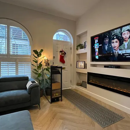 Luxury One Bedroom Paradise