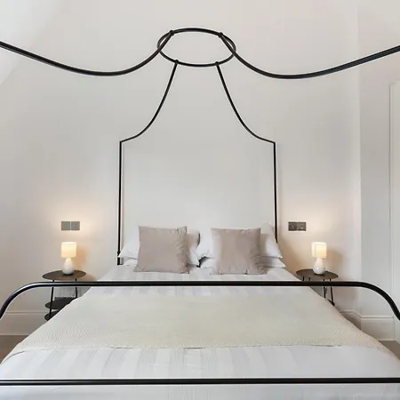 12 The Pavement Holiday home London