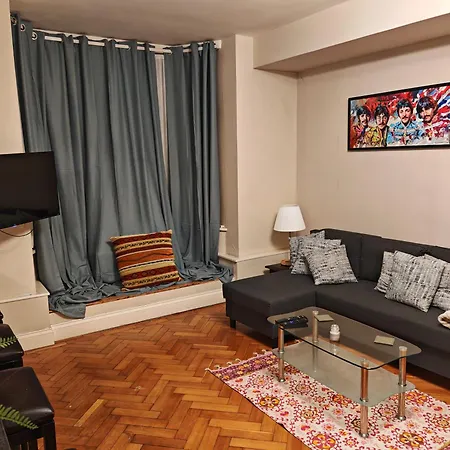 Queensway One Bedroom Apartamento *