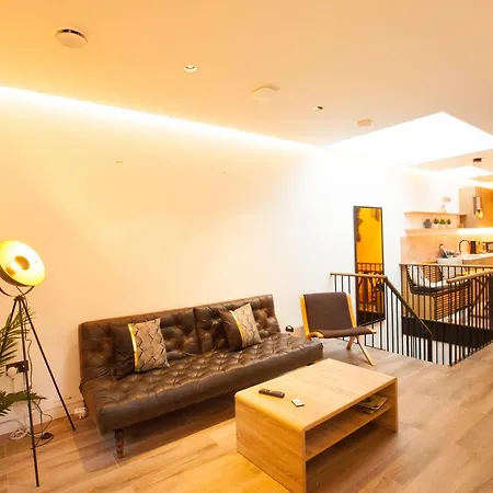 Luxury Kensington House *