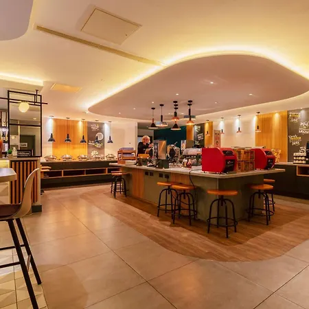 Hampton By Hilton Park Royal Londres