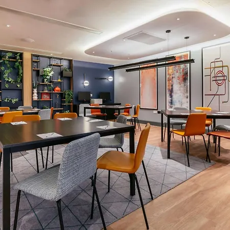 Hampton By Hilton Park Royal Hotel 3*