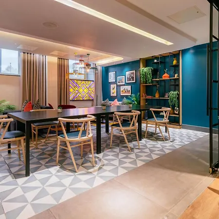 Hotel Hampton By Hilton Park Royal 3*