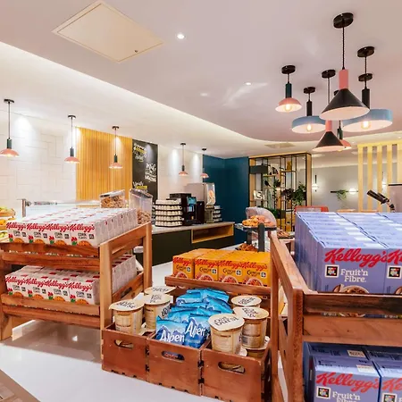 Hampton By Hilton Park Royal 3* Londres