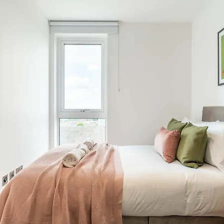 Apartment Mitre Gogh By Artsy