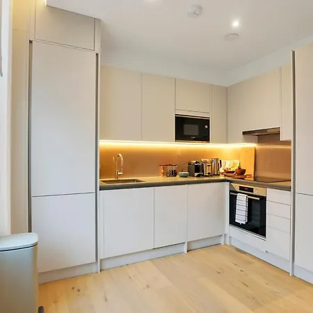 New In Kensington -2 Bedrooms 2 Baths Apartment