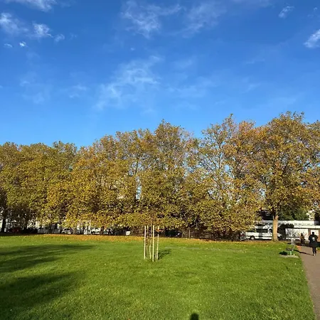 3 Bedroom By River Thames London