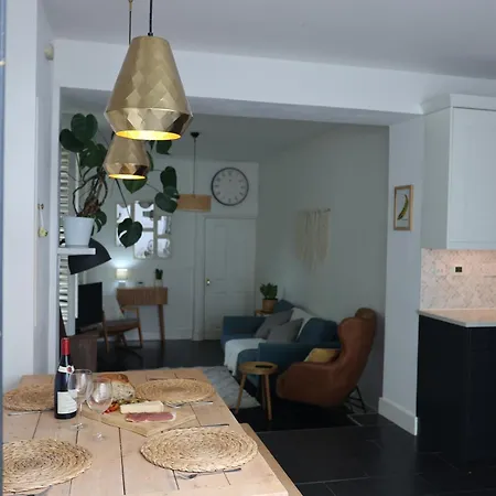 Stunning Walthamstow Village Flat Apartment London
