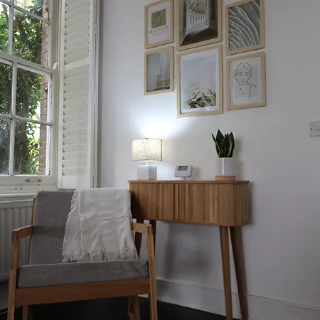 Stunning Walthamstow Village Flat Apartment *