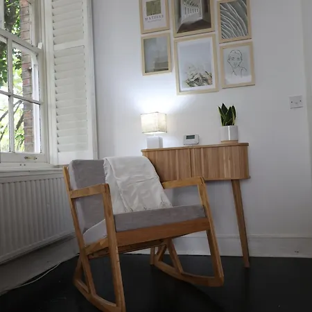 Stunning Walthamstow Village Flat Apartment