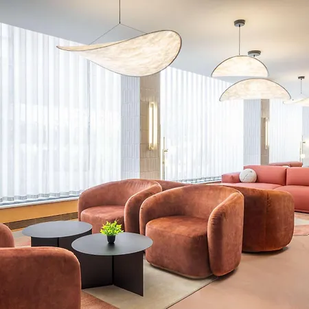 Mercure Earls Court 4*