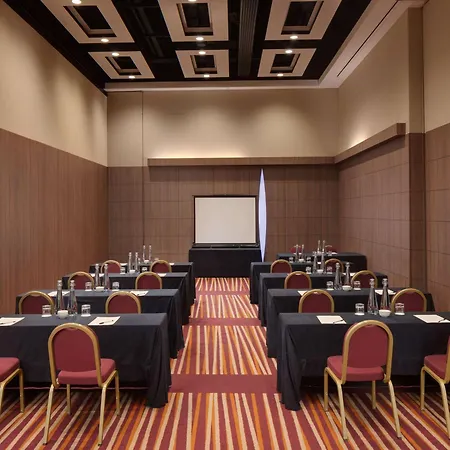 Mercure Earls Court لندن
