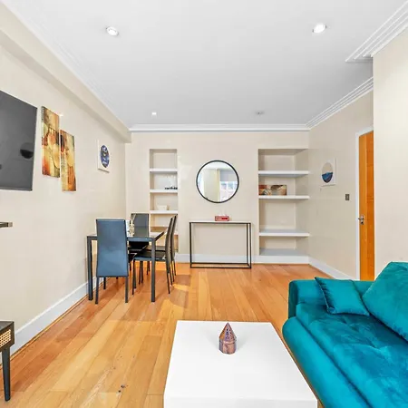 Modern 1 Bedroom Flat Apartment London