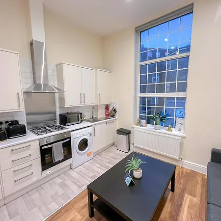 Charming 2-bedroom Flat In Shepherd's Bush, Near Hammersmith *