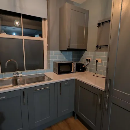 Kensington Apartment
