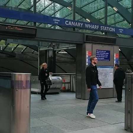 Modern 2 Bedroom Canary Wharf O2 Arena Excel - Great Transport Links