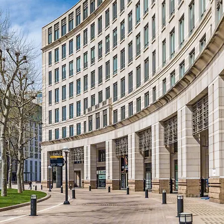 Modern 2 Bedroom Canary Wharf O2 Arena Excel - Great Transport Links Apartment