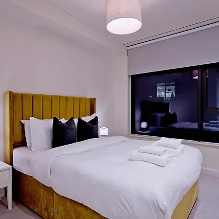 Soho House Executive Nr Westfields *