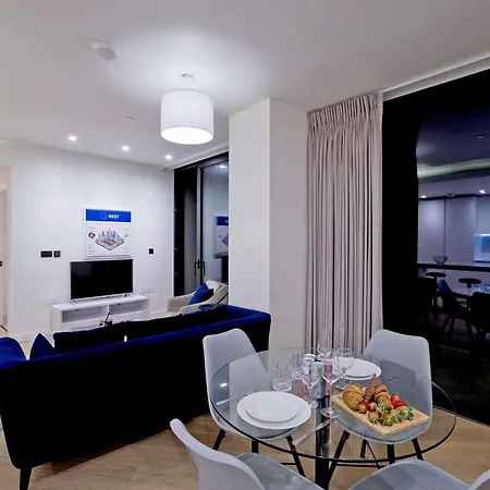 Soho House Executive Nr Westfields Apartment *