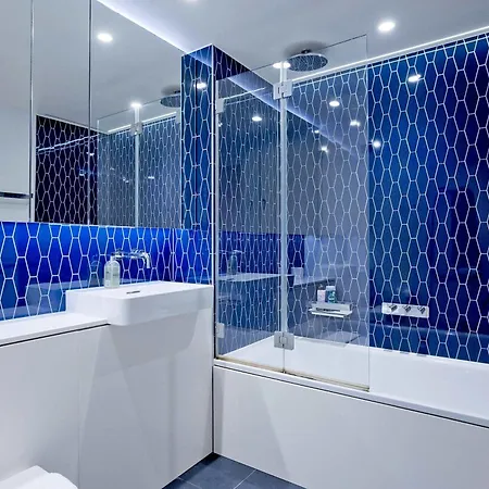 Soho House Executive Nr Westfields Apartment London