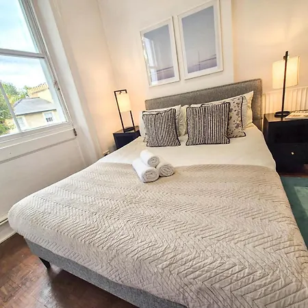 Stylish 2-bedroom Near Abbey Road, Maida Vale Apartment London
