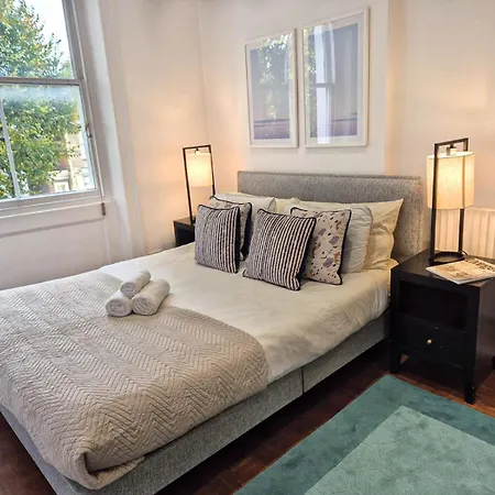 Apartment Stylish 2-bedroom Near Abbey Road, Maida Vale London