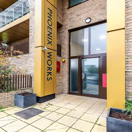 3br Poplar Views Of Canary Wharf Apartment London