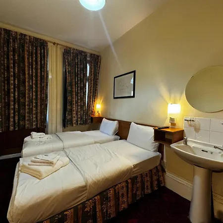 Bridge Park Penzion 3*