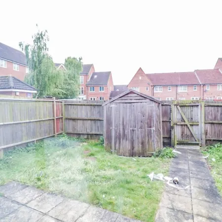 3br House With Parking Near Iron Pier Thames River London