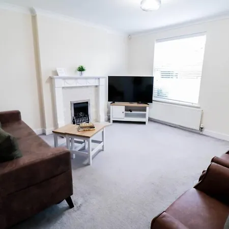 3br House With Parking Near Iron Pier Thames River *