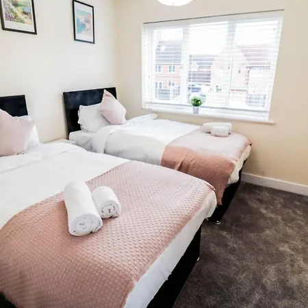 3br House With Parking Near Iron Pier Thames River Holiday home