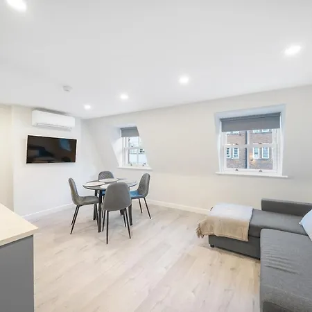 New 1bed With Ac Near Portobello Apartment *