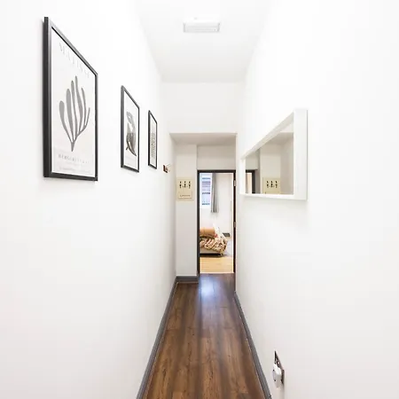 3 Bedroom By River Thames