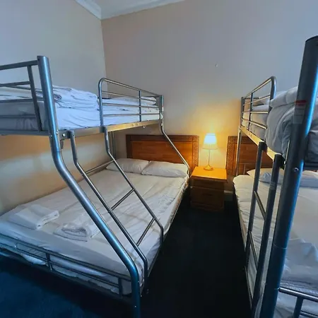 Helen's Near Wembley Hotel London