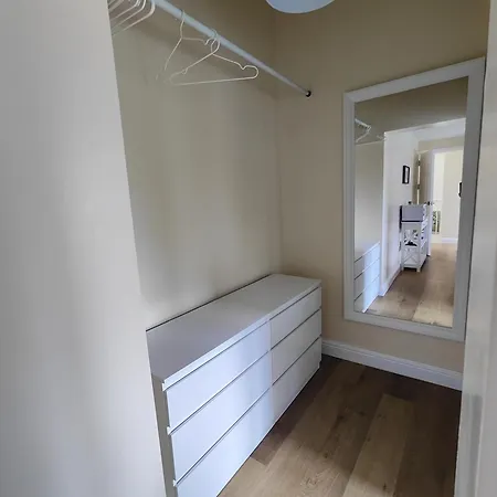 Clifton House O2 & Excel With Private Bathroom And Breakfast Option Bed & Breakfast *