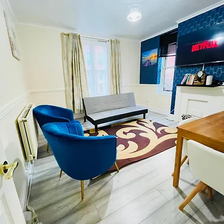 2 Bedroom Flat In Greenwich Next To Cutty Sark *