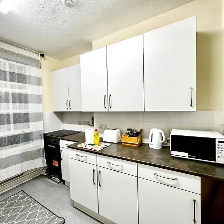 Bridge Sleep 4, 1 Bedroom Apartment *