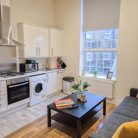 Cozy 2-bedroom With Free Wi-fi In Shepherds Bush Near Westfield * London
