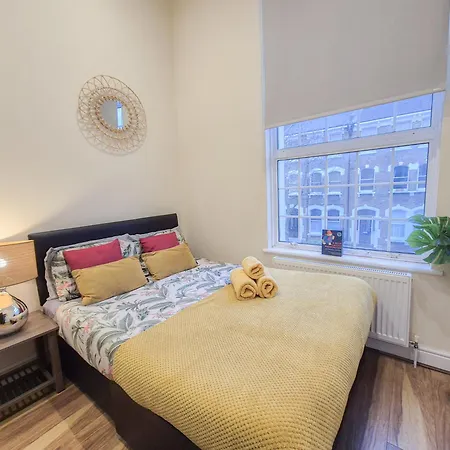 Cozy 2-bedroom With Free Wi-fi In Shepherds Bush Near Westfield London