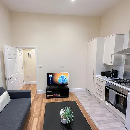 Cozy 2-bedroom With Free Wi-fi In Shepherds Bush Near Westfield London