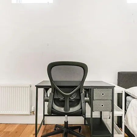 Apartment Luxury 2-bed Gated - Next To Paddington Station *