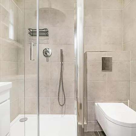 Luxury 2-bed Gated - Next To Paddington Station London