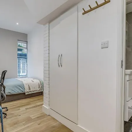 Apartment Luxury 2-bed Gated - Next To Paddington Station
