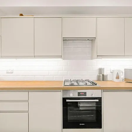 Apartment Luxury 2-bed Gated - Next To Paddington Station London