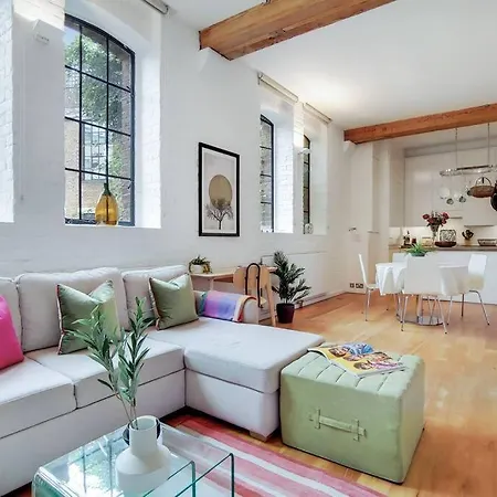Apartment Vy6 - Stylish Loft-style 1-bed Near Borough Market *