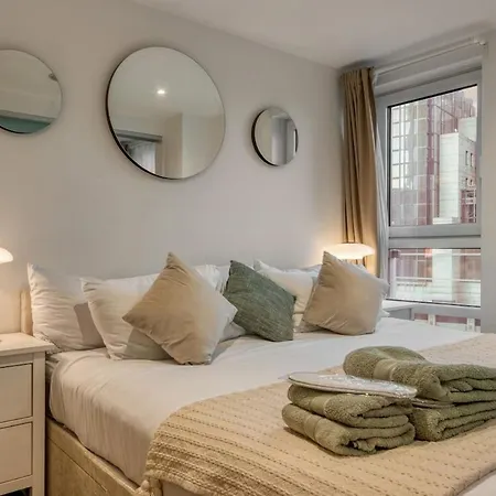 Charming 1 Bed With Ac Next To Vauxhall Station- Zone 1 * London