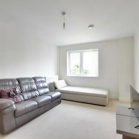 Apartment 5 Star Flat-15 Mins To The *