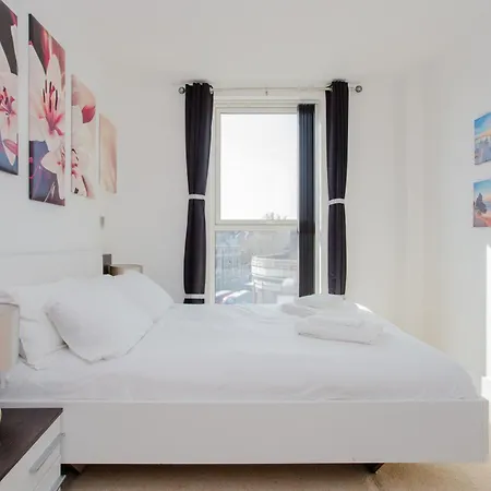 Apartment Brand New 2 Bedroom 2 Bath Flat At Brixton Station And O2 For Max 8 Guests *