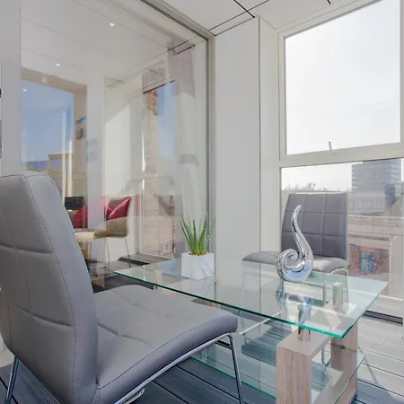 Brand New 2 Bedroom 2 Bath Flat At Brixton Station And O2 For Max 8 Guests Apartment