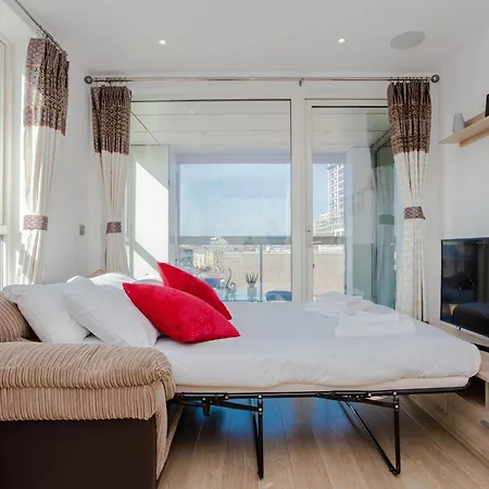 Brand New 2 Bedroom 2 Bath Flat At Brixton Station And O2 For Max 8 Guests Apartment *